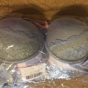 5 new bras size 36B